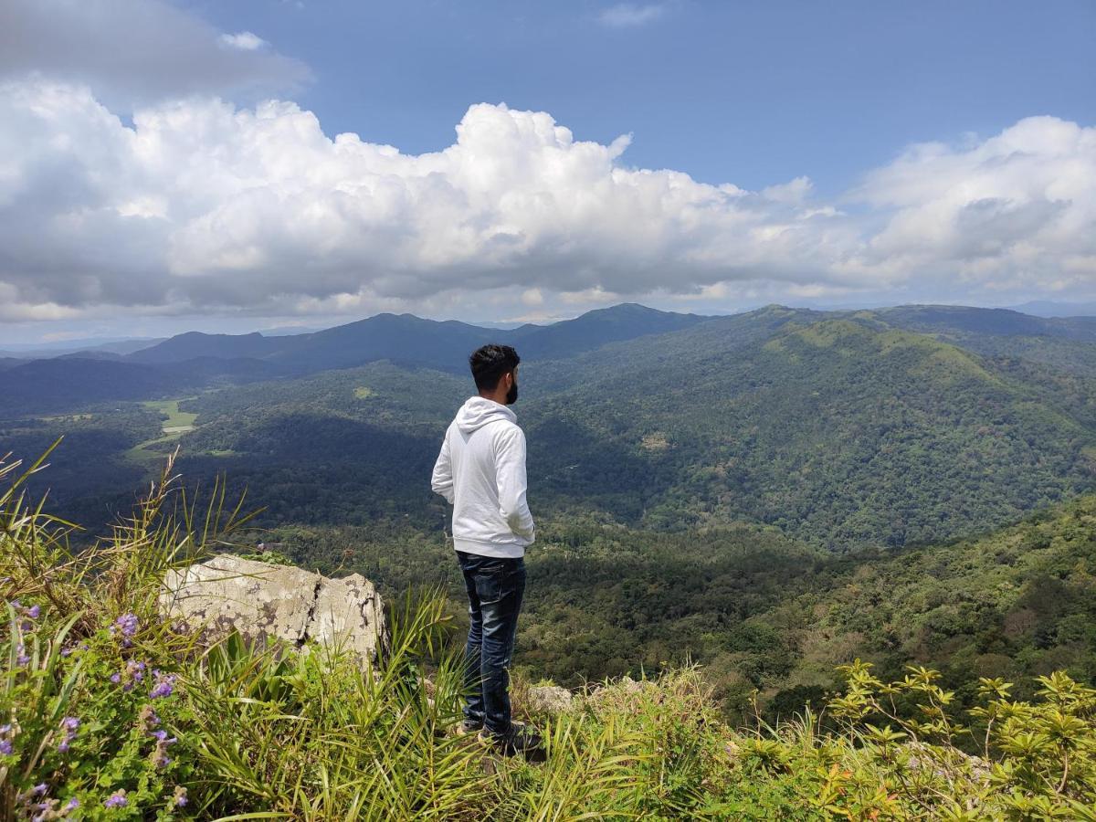 Heritage Homestay จิกมากาลูร์ ภายนอก รูปภาพ